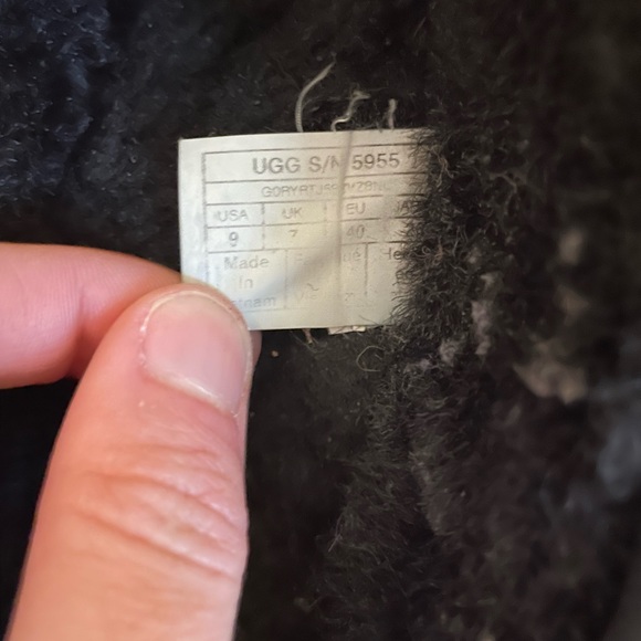 Ugg Tasman Black Slippers Size 9 - Picture 5 of 7